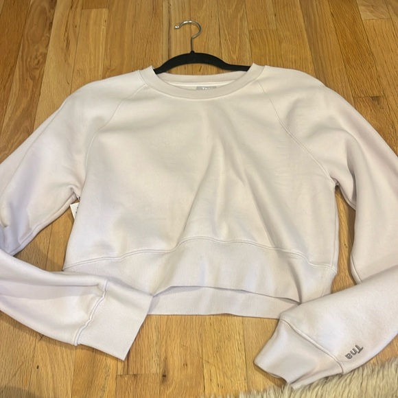 Aritzia Tops - Aritzia TNA Cozy Perfect Sweatshirt
